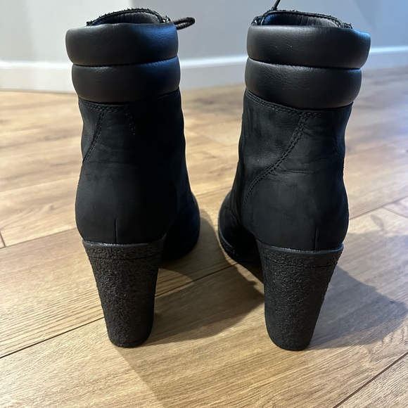 Timberland Women’s booties - Picture 4 of 8